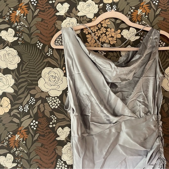 NWT The Sei Strapped Mini Dress in Platinum size 4 - Picture 5 of 8